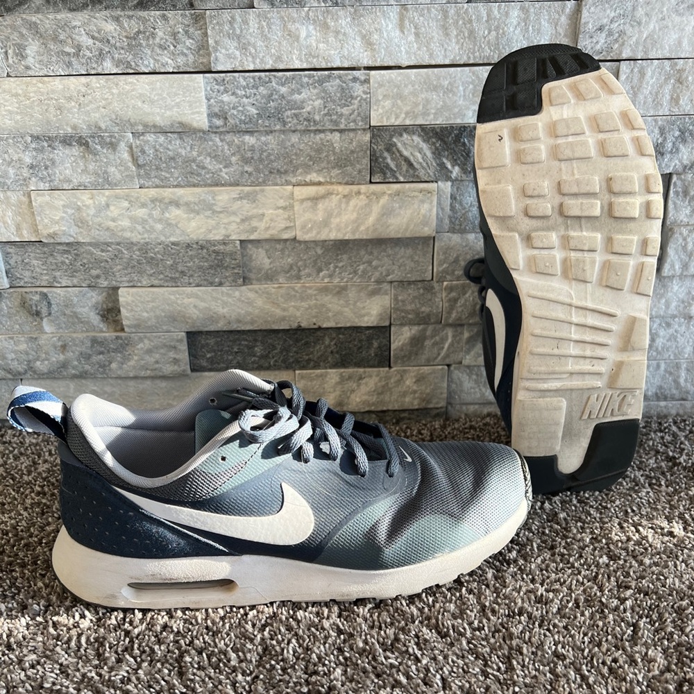 Men’s Nike Air Max Tavas